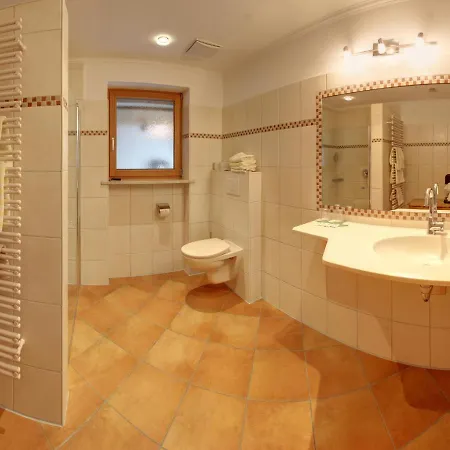 Gasthof-metzgerei Hirschbichler - Chiemgau Karte Hotel 3*