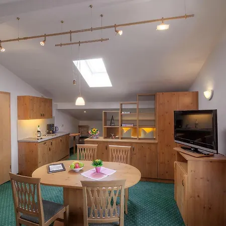 Hotel Gasthof-metzgerei Hirschbichler - Chiemgau Karte Inzell